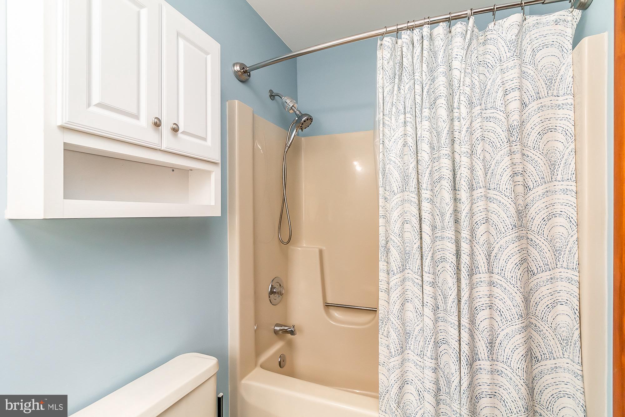 348 Upperlanding Road Essex, MD 21221 - Photo 36 of 55 Primary bathroom
