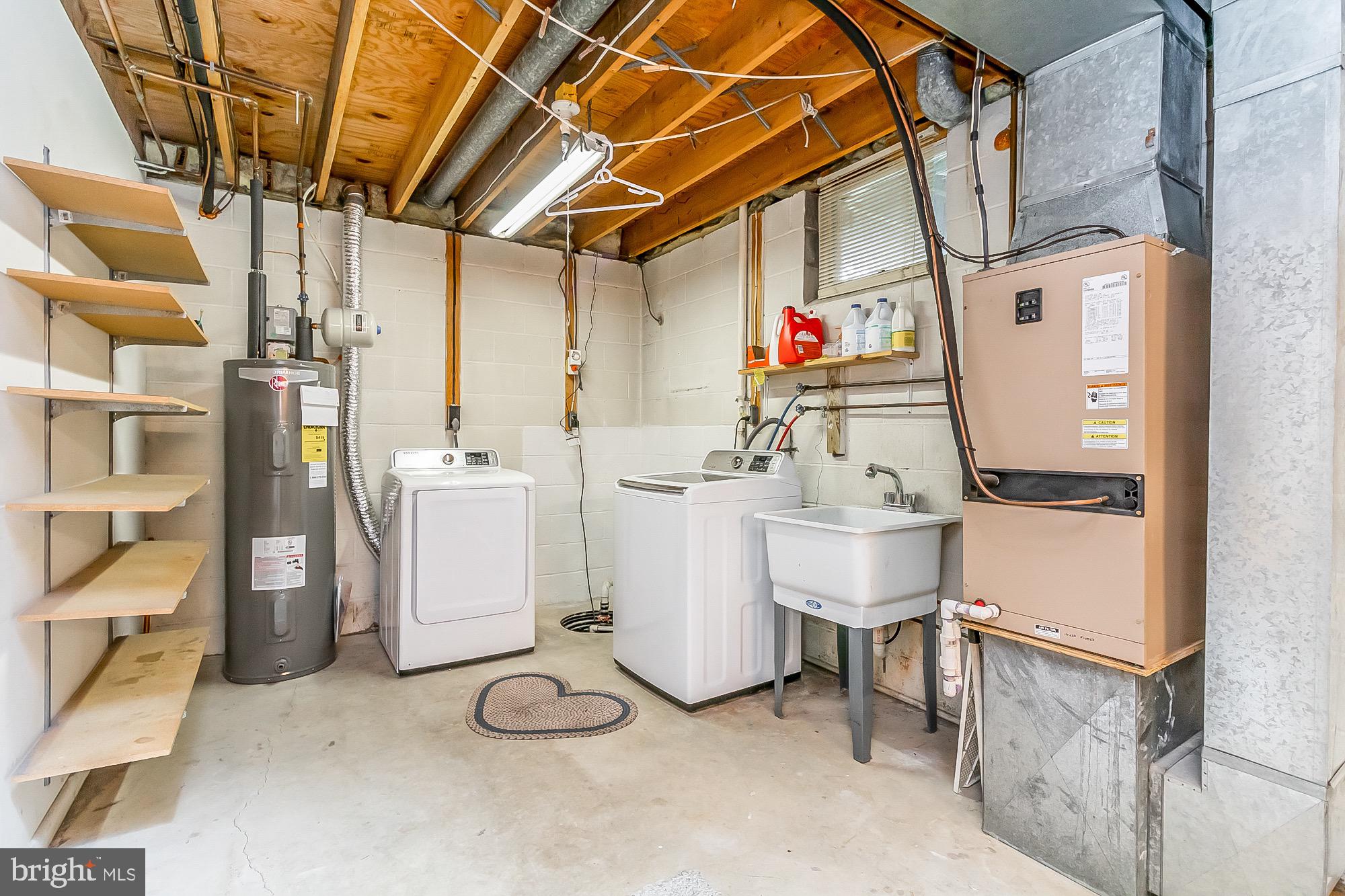 348 Upperlanding Road Essex, MD 21221 - Photo 45 of 55 Laundry area