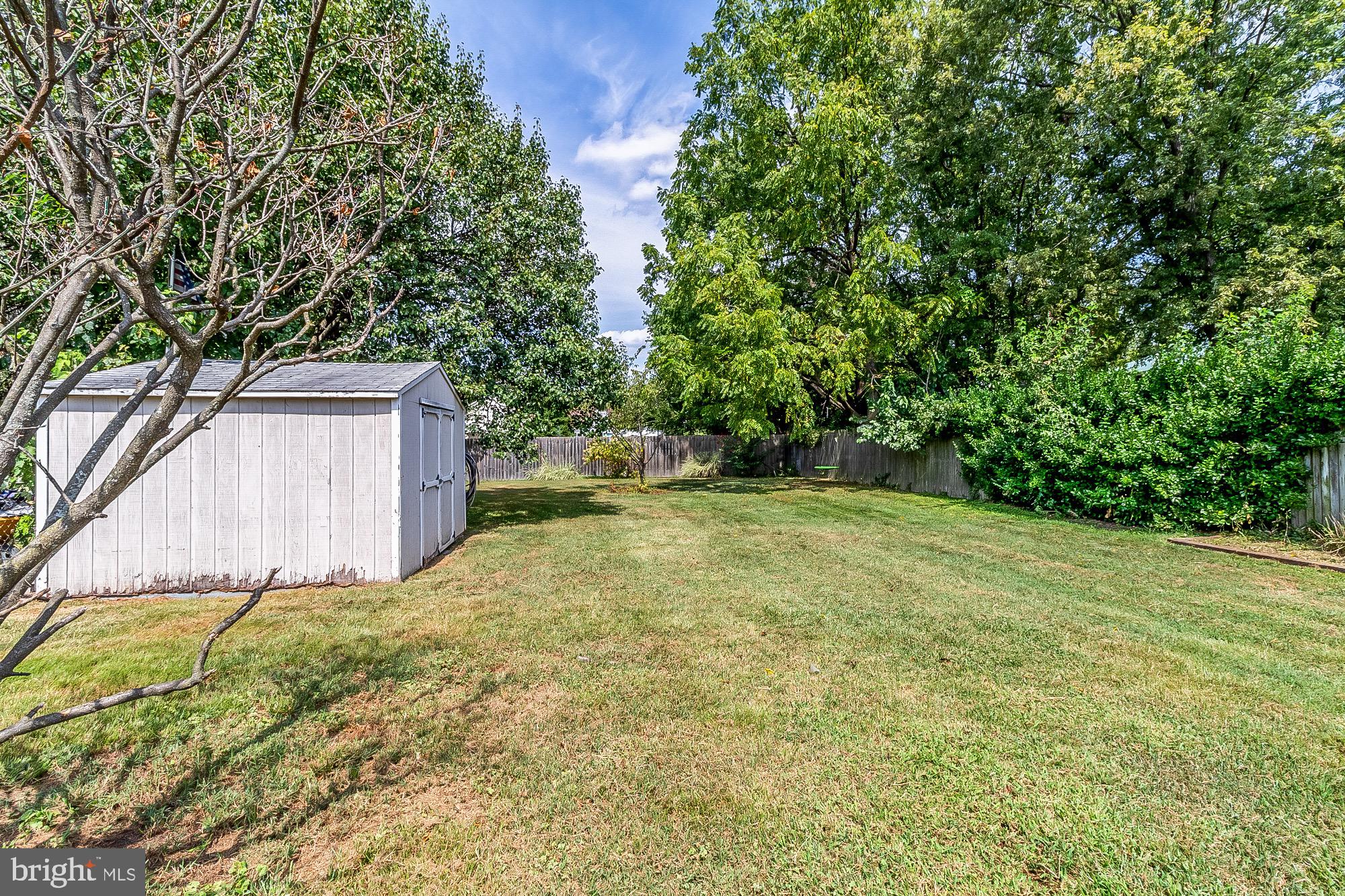 348 Upperlanding Road Essex, MD 21221 - Photo 54 of 55 Large back yard