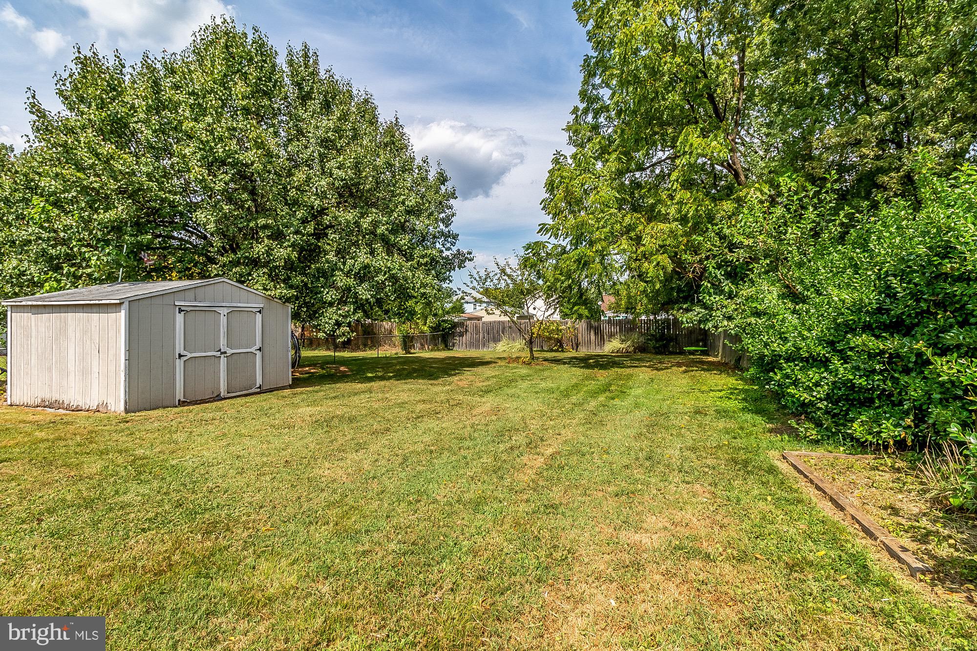 348 Upperlanding Road Essex, MD 21221 - Photo 55 of 55 Large back yard