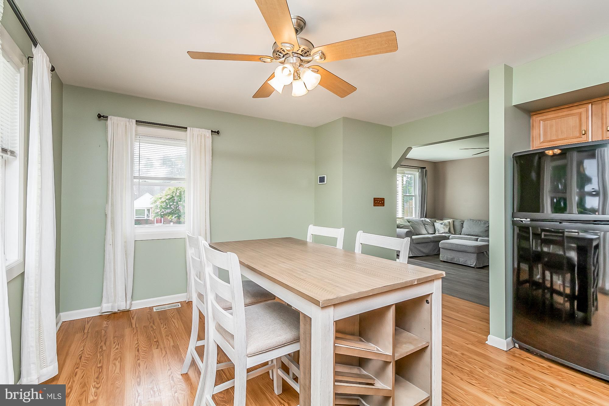 348 Upperlanding Road Essex, MD 21221 - Photo 10 of 55 Dining room