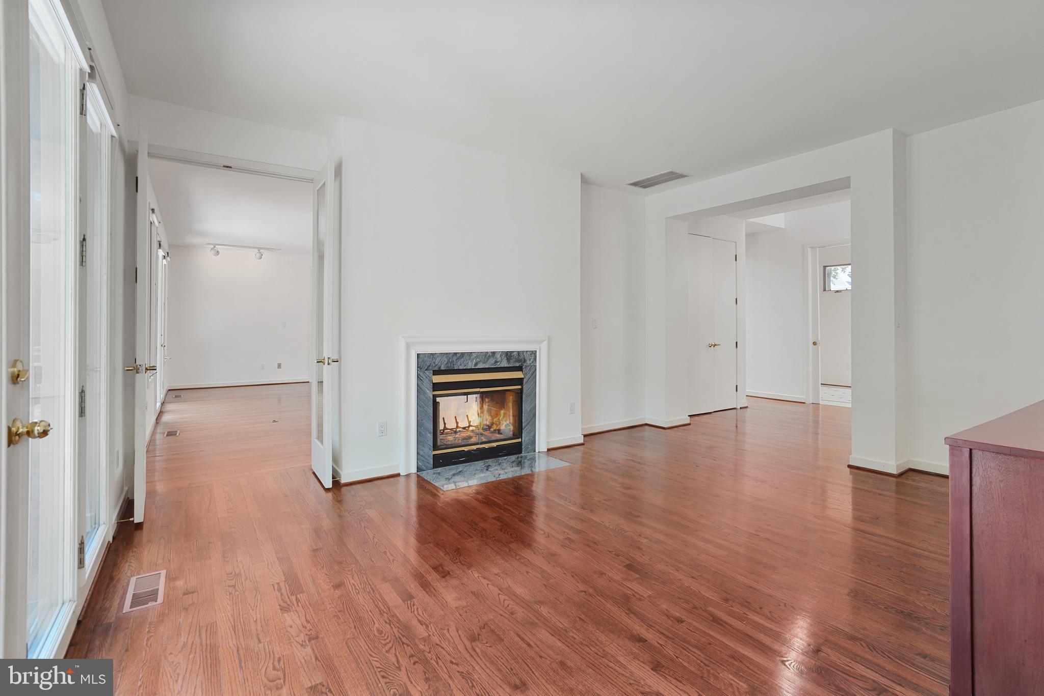 926 Saigon Road McLean, VA 22102 - Photo 15 of 54 Easy Flow from Kitchen to Dining & Living Rooms