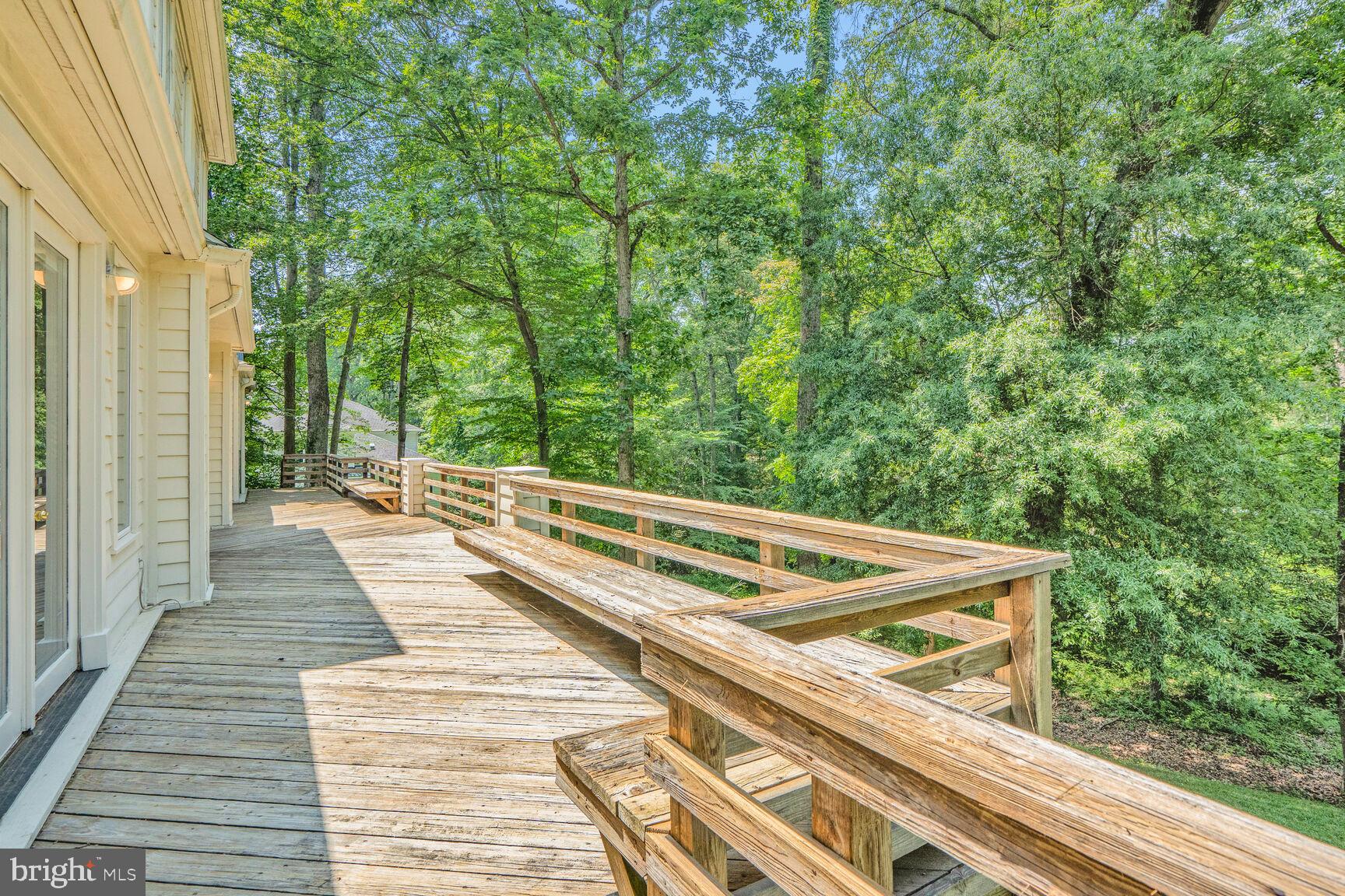 926 Saigon Road McLean, VA 22102 - Photo 18 of 54 Upper-Level Deck w/ Backyard Views