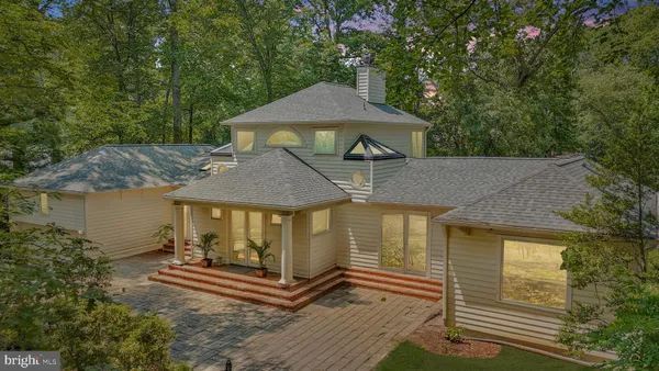 $1,950,000 | 926 Saigon Road, McLean, VA 22102
