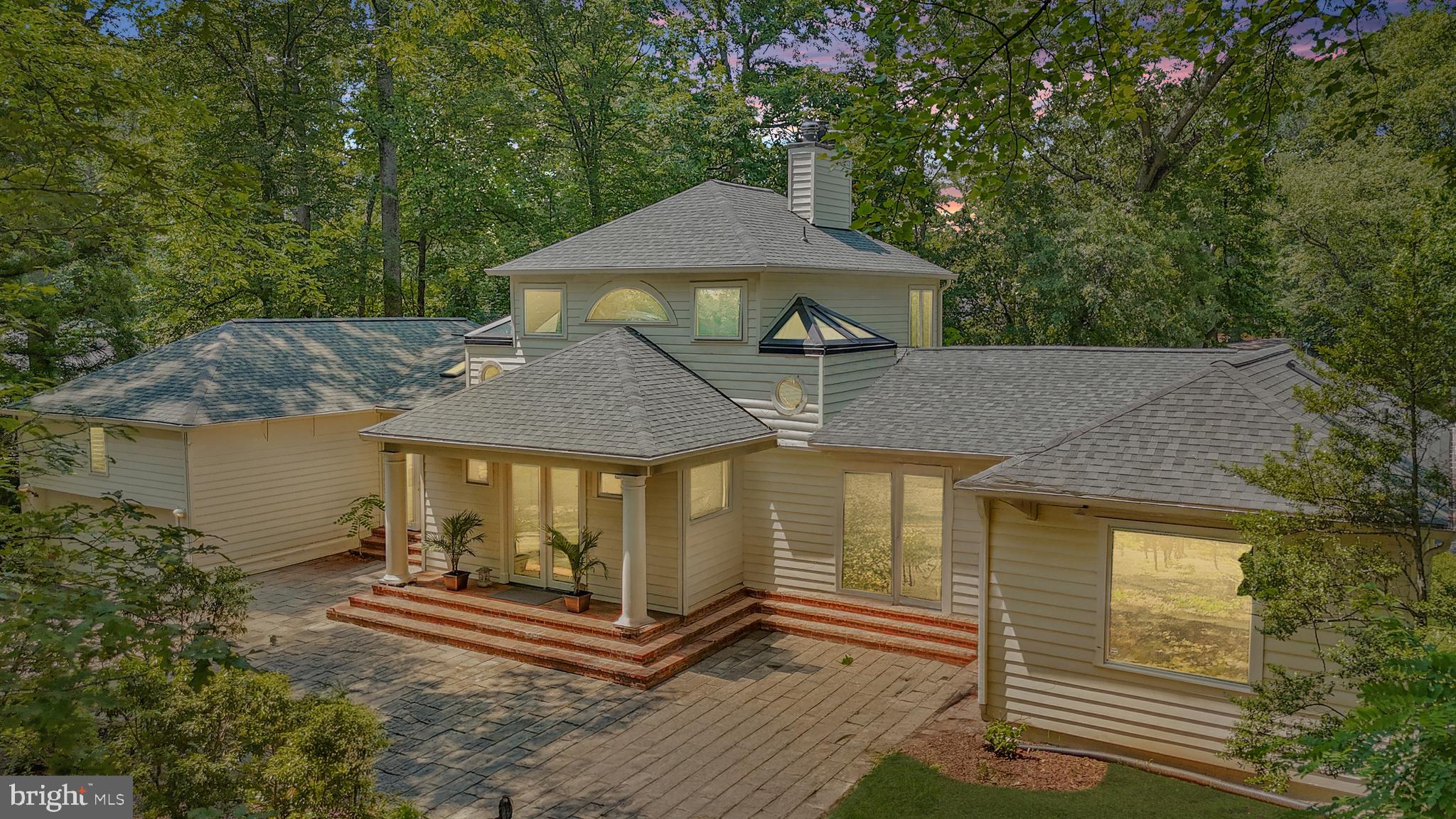 926 Saigon Road McLean, VA 22102 - Photo 30 of 54 Loft Exterior shows Upper Lvl Expansion Potential