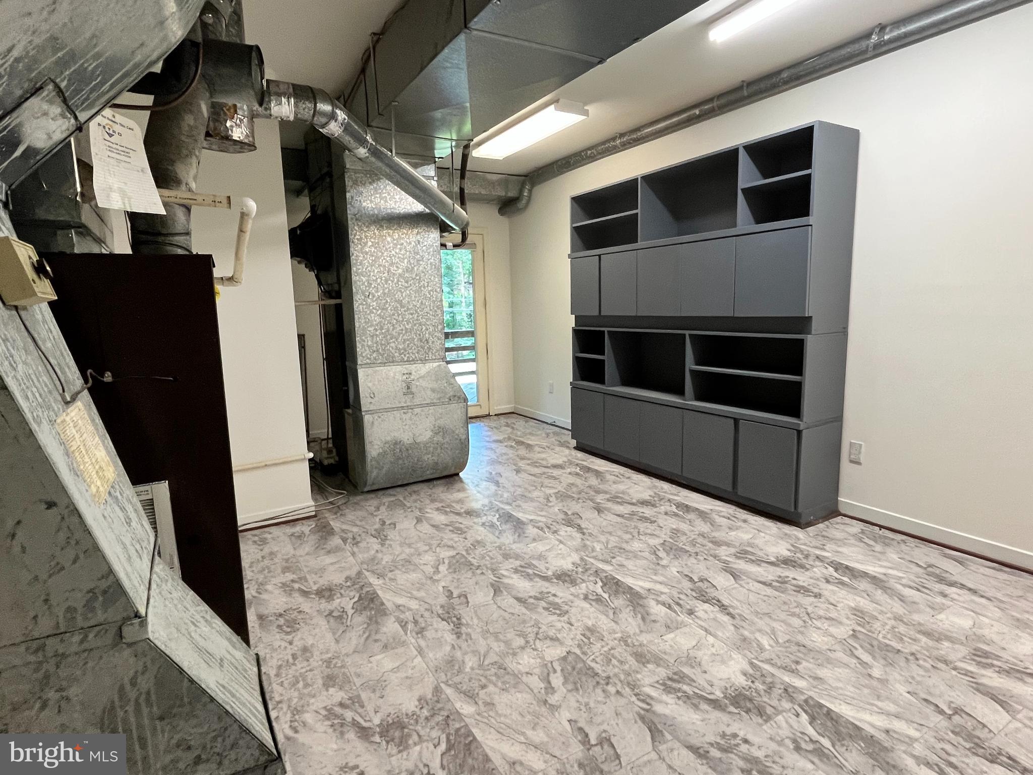 926 Saigon Road McLean, VA 22102 - Photo 49 of 54 Laundry Room