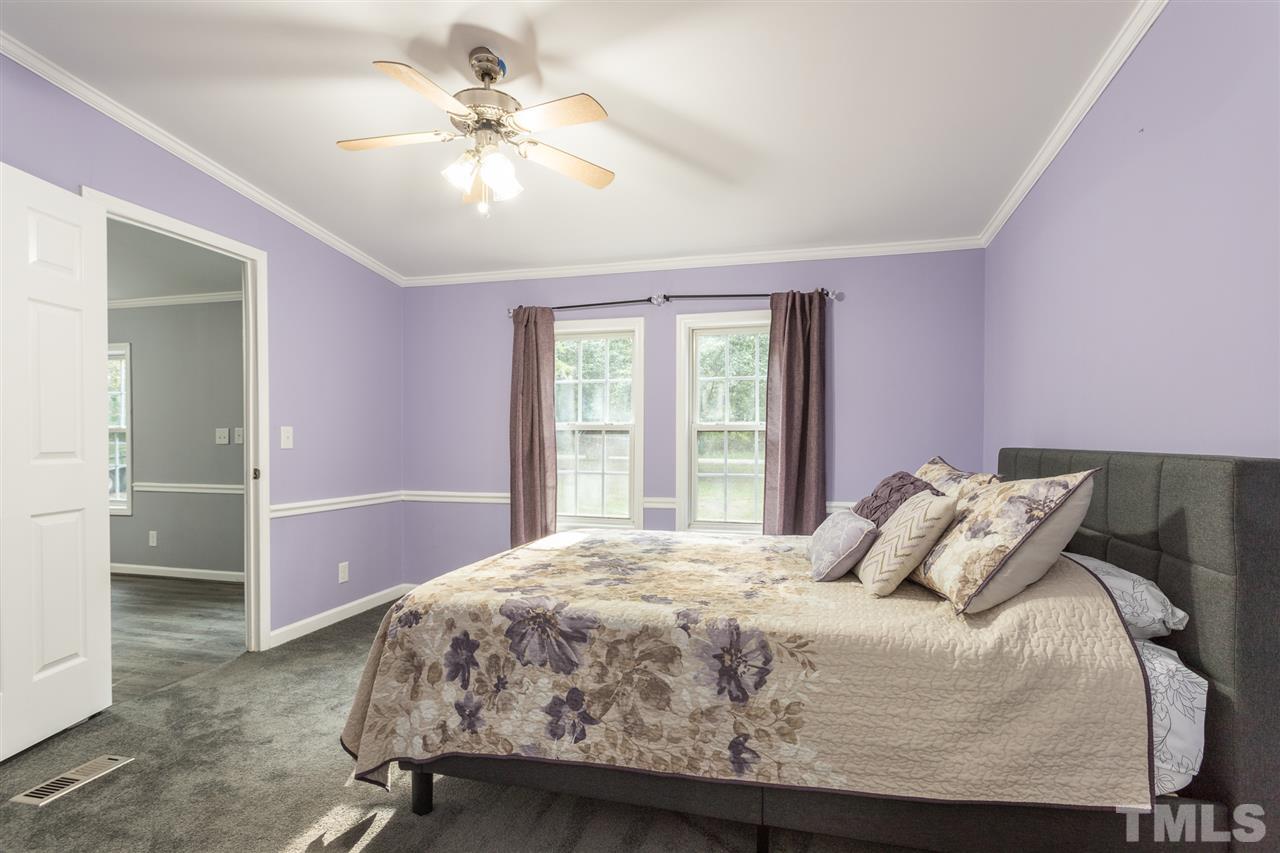 5524 Hester Drive Raleigh, NC 27606 - Photo 14 of 24 Gallery Image 14