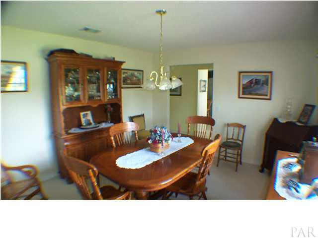 5852 Ibis Road Milton, FL 32583 - Photo 7 of 12 Dining Room