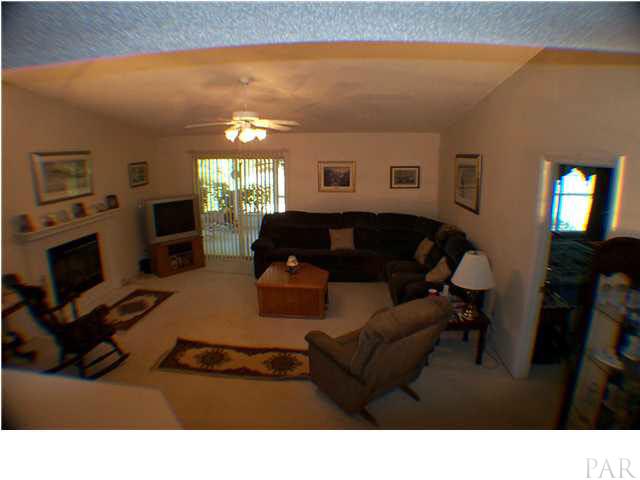 5852 Ibis Road Milton, FL 32583 - Photo 10 of 12 Living Room