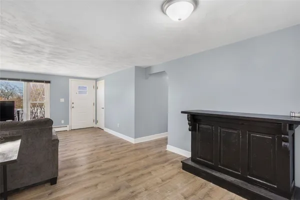 $439,900 | 153 Diamond Hill Road, Warwick, RI 02886