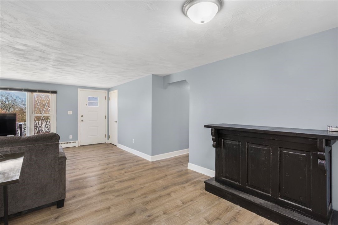 153 Diamond Hill Road Warwick, RI 02886 - Photo 11 of 37