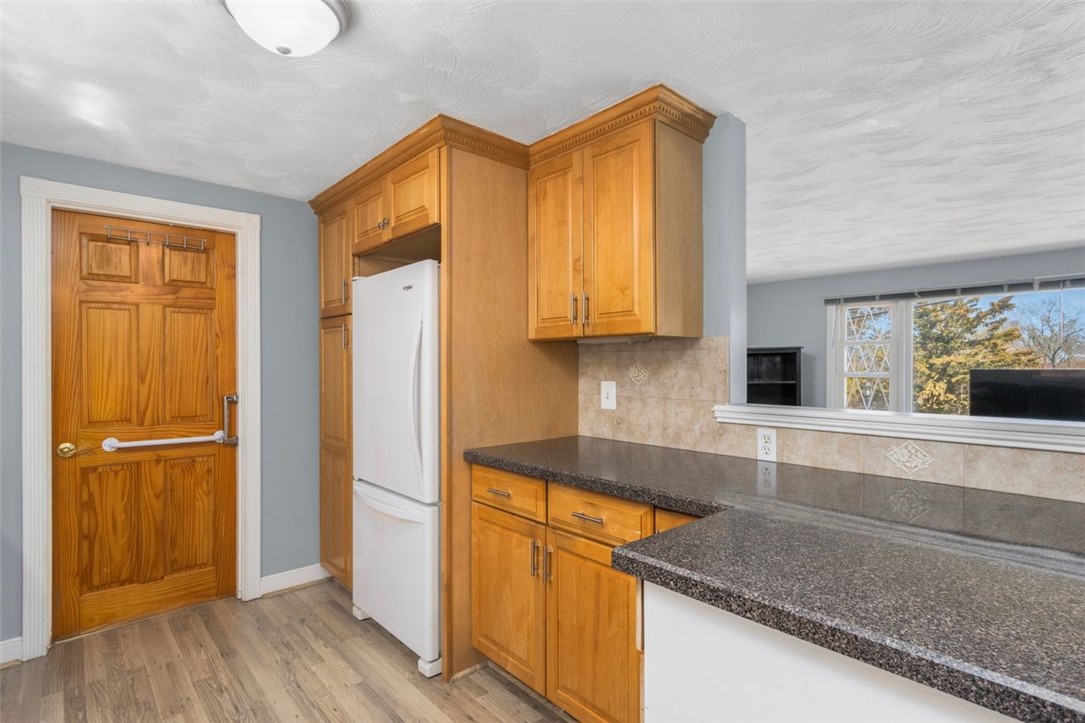 153 Diamond Hill Road Warwick, RI 02886 - Photo 21 of 37