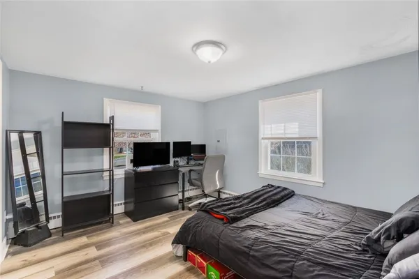 $439,900 | 153 Diamond Hill Road, Warwick, RI 02886