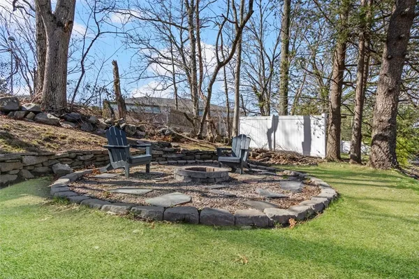 $439,900 | 153 Diamond Hill Road, Warwick, RI 02886