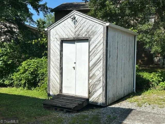 $995 | 1006 West Barton Street, Unit B, Greensboro, NC 27407