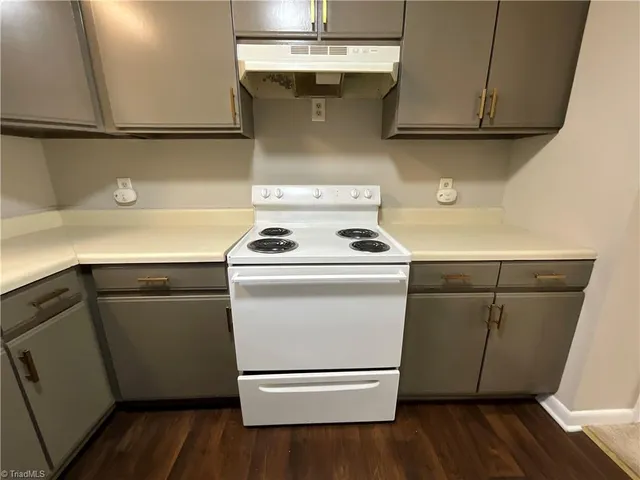 $995 | 1006 West Barton Street, Unit B, Greensboro, NC 27407