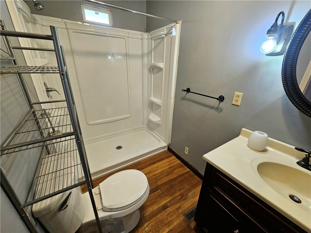 303 North Church Street Georgetown, IL 61846 - Photo 9 of 21