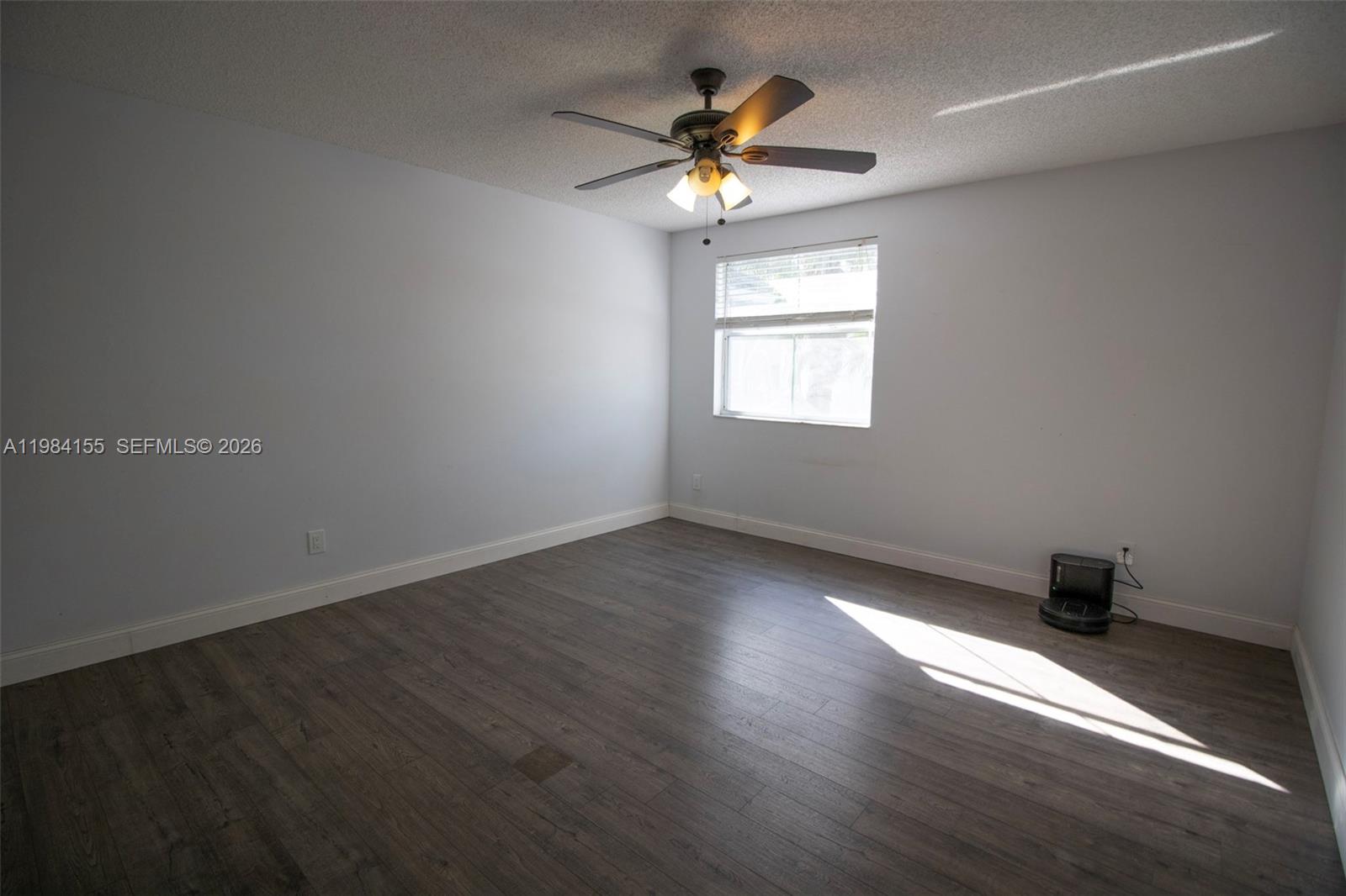 4844 Grapevine Way Davie, FL 33331 - Photo 15 of 26