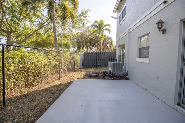 $3,500 | 4844 Grapevine Way, Davie, FL 33331