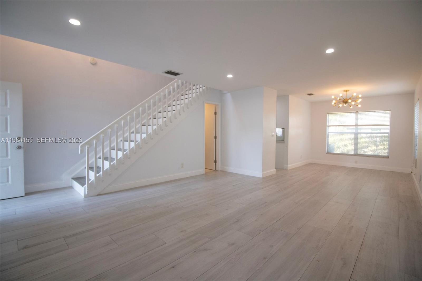 4844 Grapevine Way Davie, FL 33331 - Photo 3 of 26