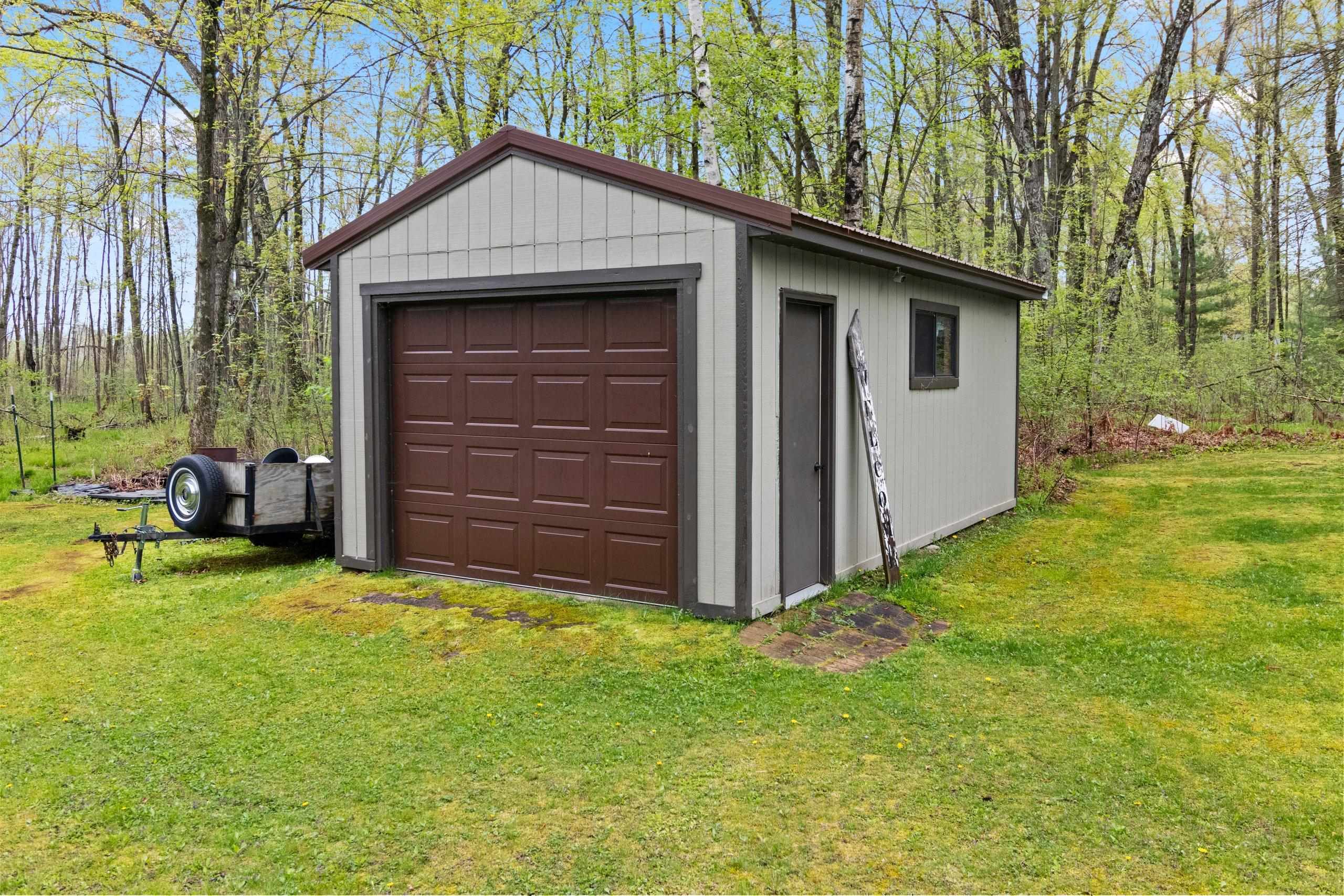 N6828 Springbrook Road Cecil, WI 54111 - Photo 7 of 75