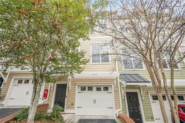 $389,000 | 1949 Sterling Oaks Circle Northeast, Unit 13, Atlanta, GA 30319