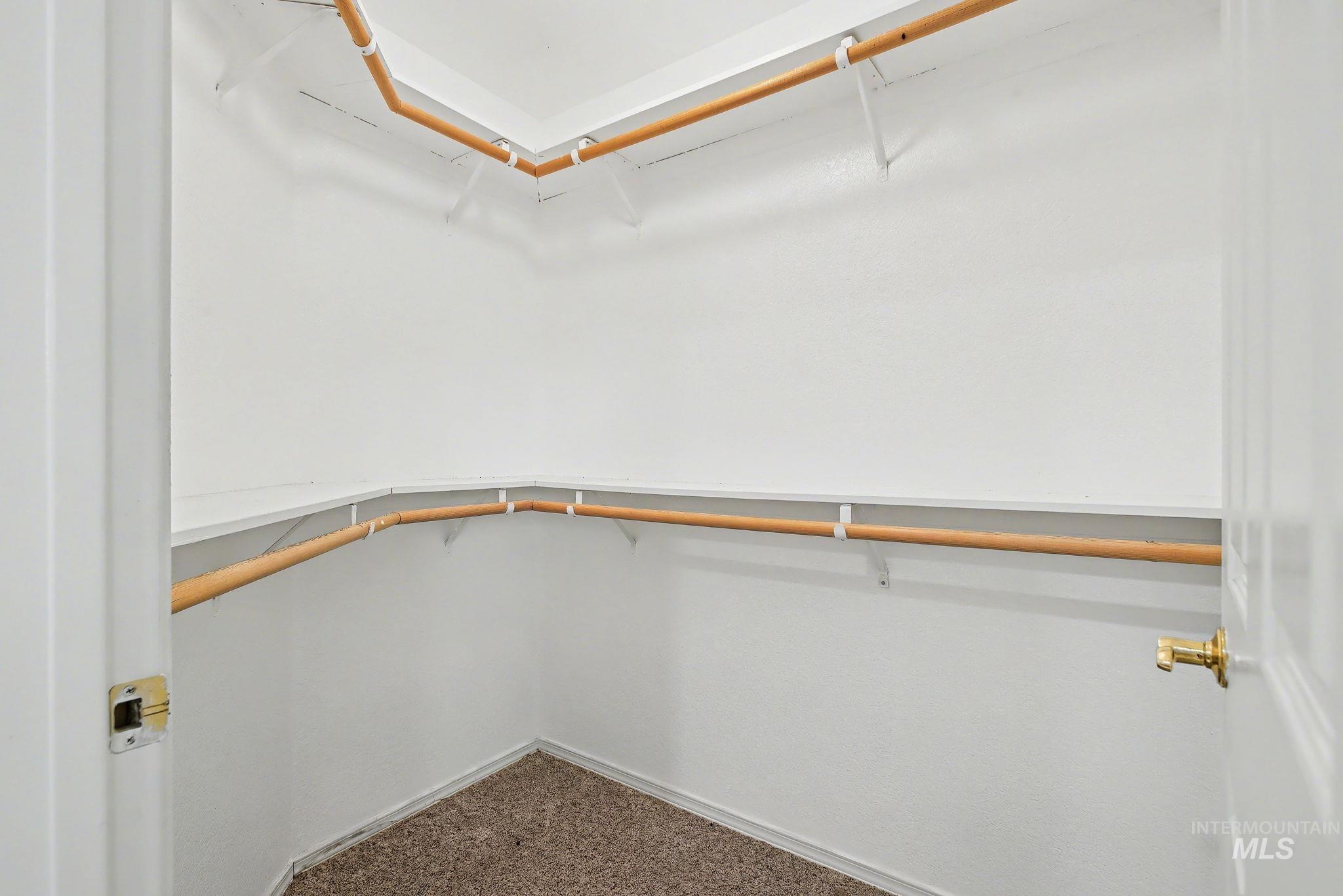 2242 Chukar Lane Clarkston, WA 99403 - Photo 25 of 41 Spacious closet featuring dark carpet