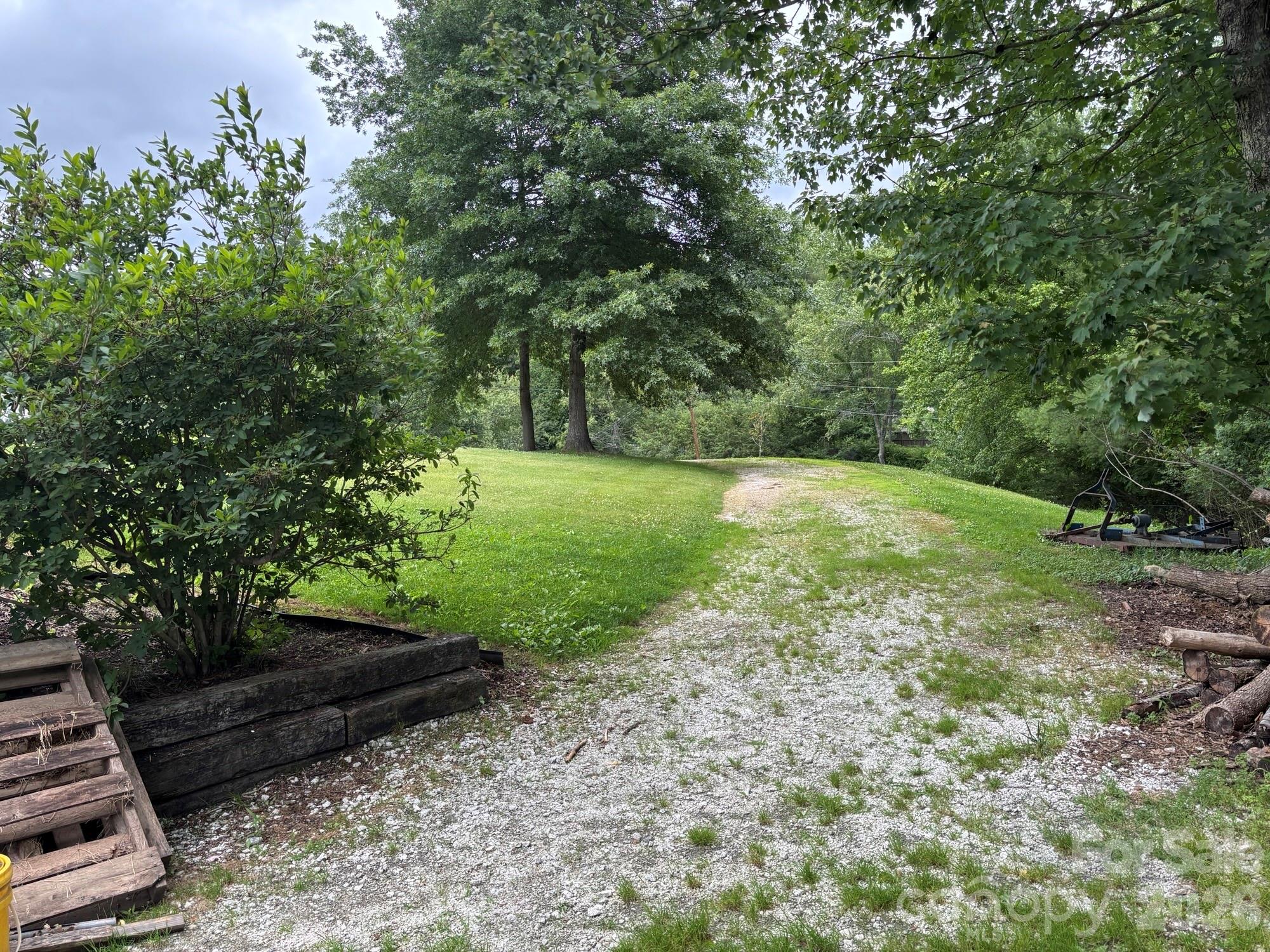 86 Jack Sullins Road Spruce Pine, NC 28777 - Photo 35 of 48