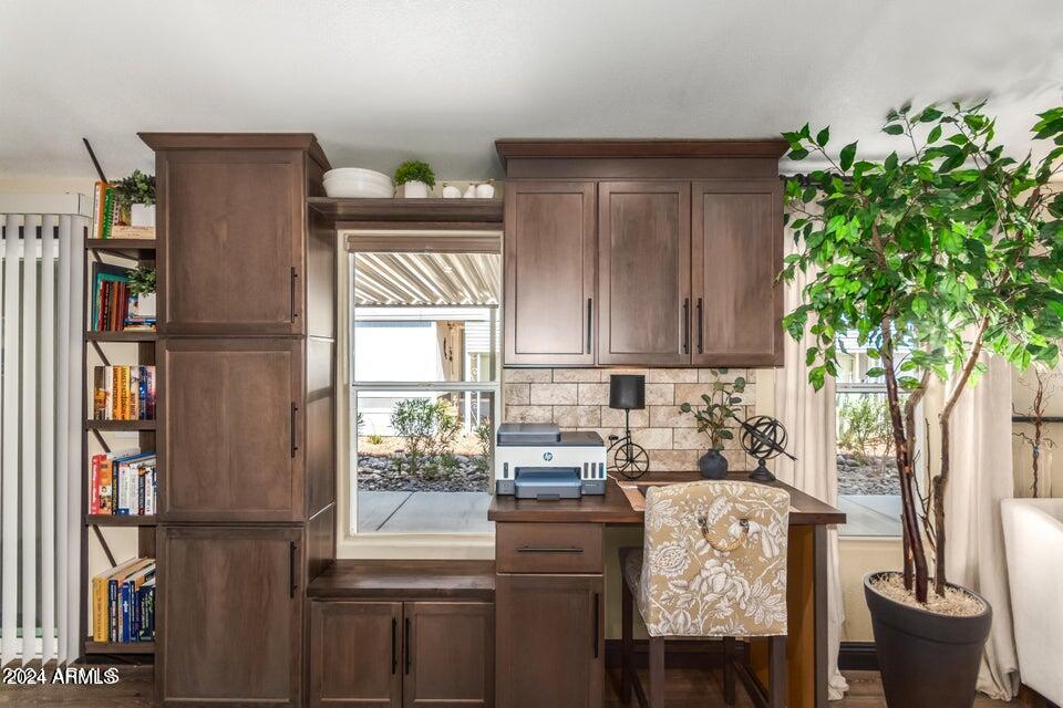 834 South Meridian Road, Unit 52 Apache Junction, AZ 85120 - Photo 8 of 21 Desk Area