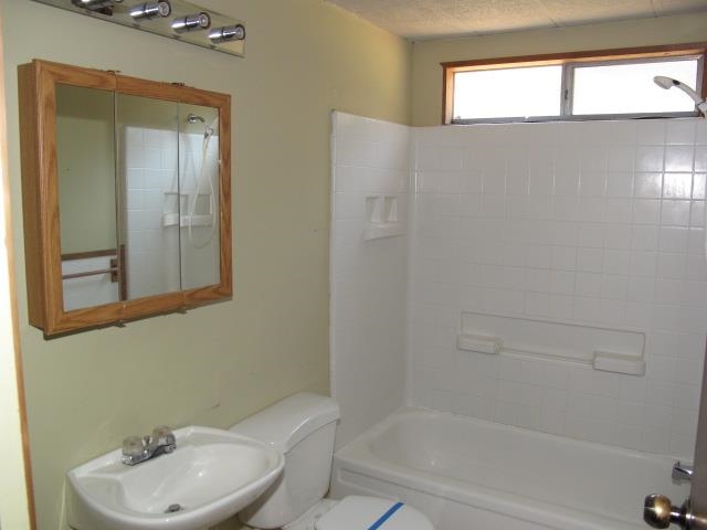 39110 North Hatch Road Deer Park, WA 99006 - Photo 8 of 20 Gallery Image 8
