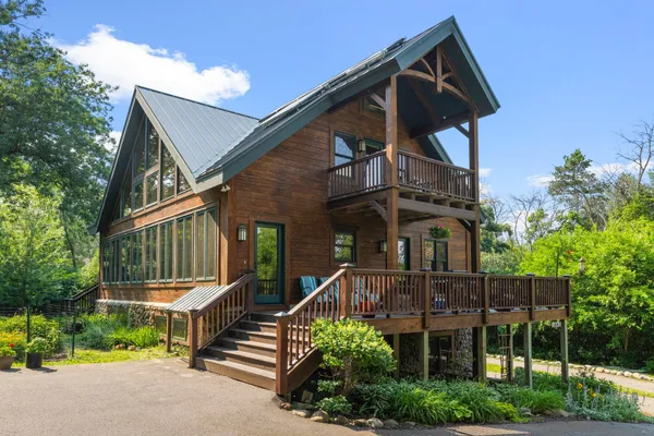$1,595,000 | 5840 Christmas Lake Road, Excelsior, MN 55331