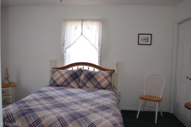 5113 Wilkes Yadkin Road Ronda, NC 28670 - Photo 9 of 15 Gallery Image 9