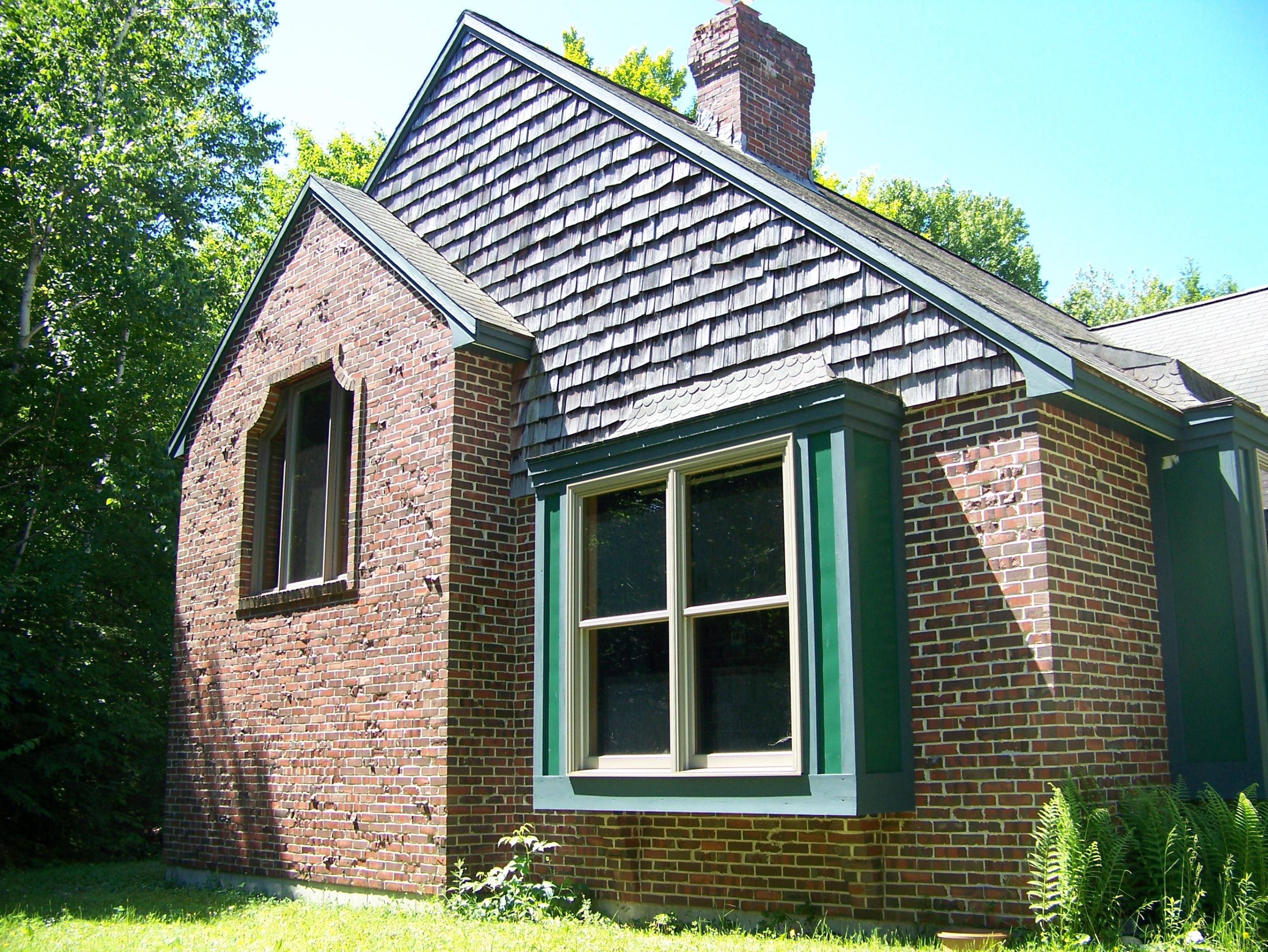15 Fox Run Road Standish, ME 04084 - Photo 6 of 43 cedar shakes & brick