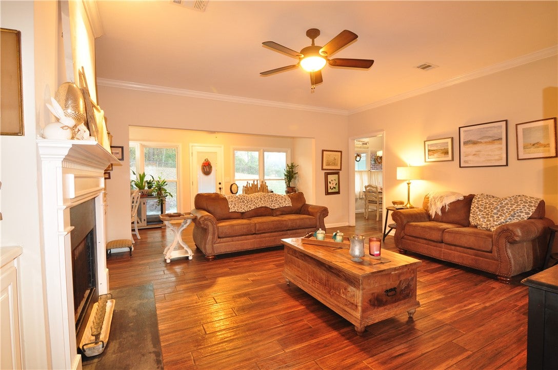 621 Little Creek Road Auburn, AL 36832 - Photo 4 of 32 Gallery Image 4