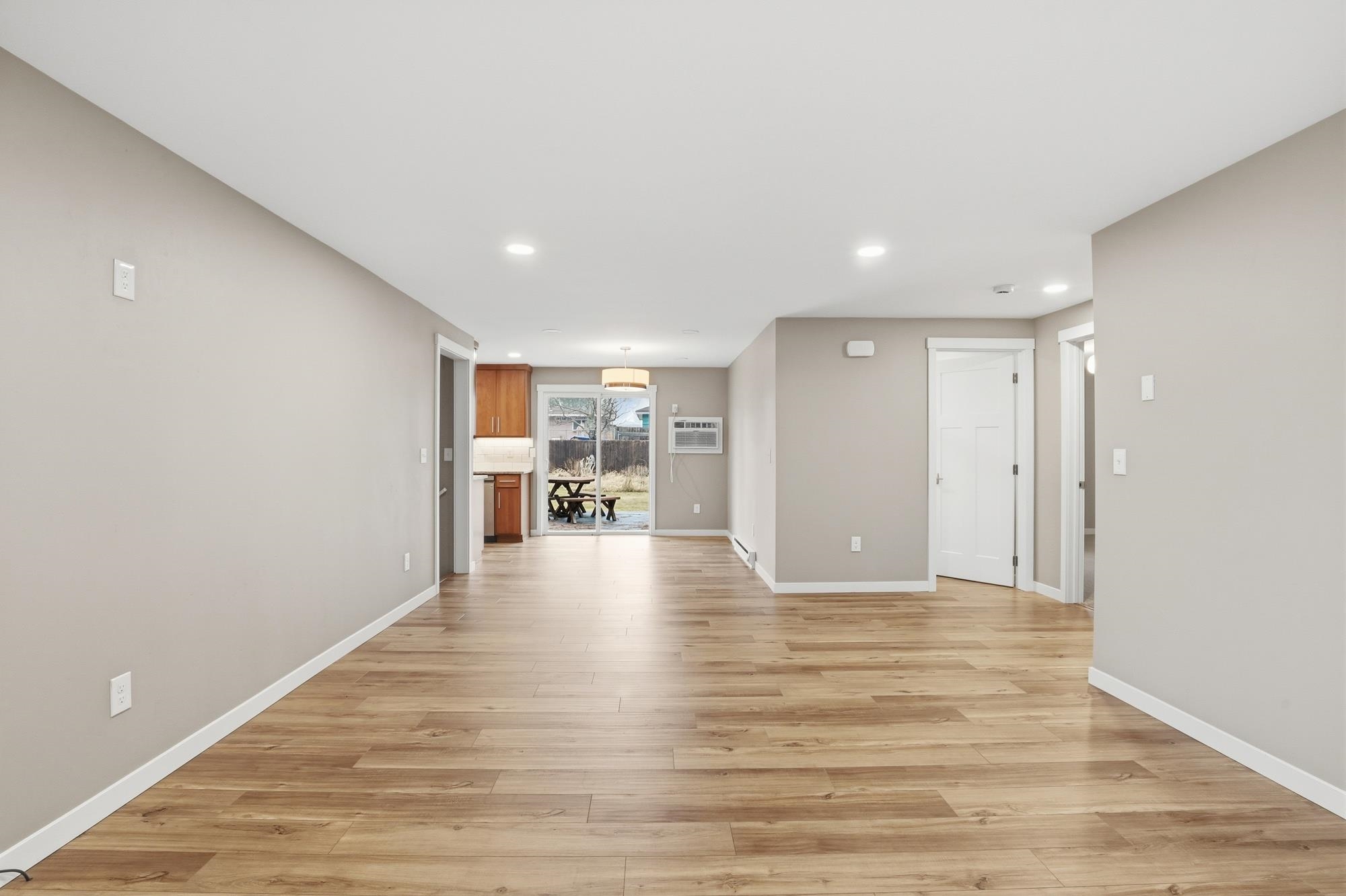 7016 North Whitehouse Street Spokane, WA 99208 - Photo 4 of 50