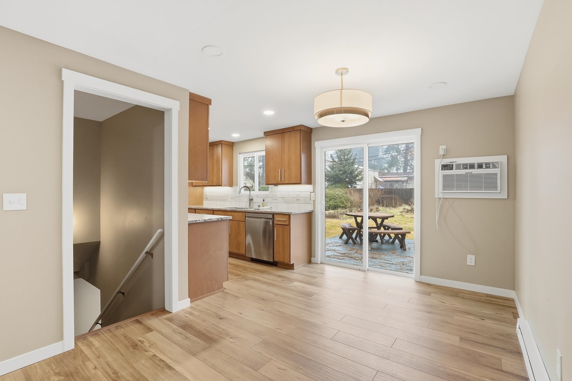 7016 North Whitehouse Street Spokane, WA 99208 - Photo 8 of 50