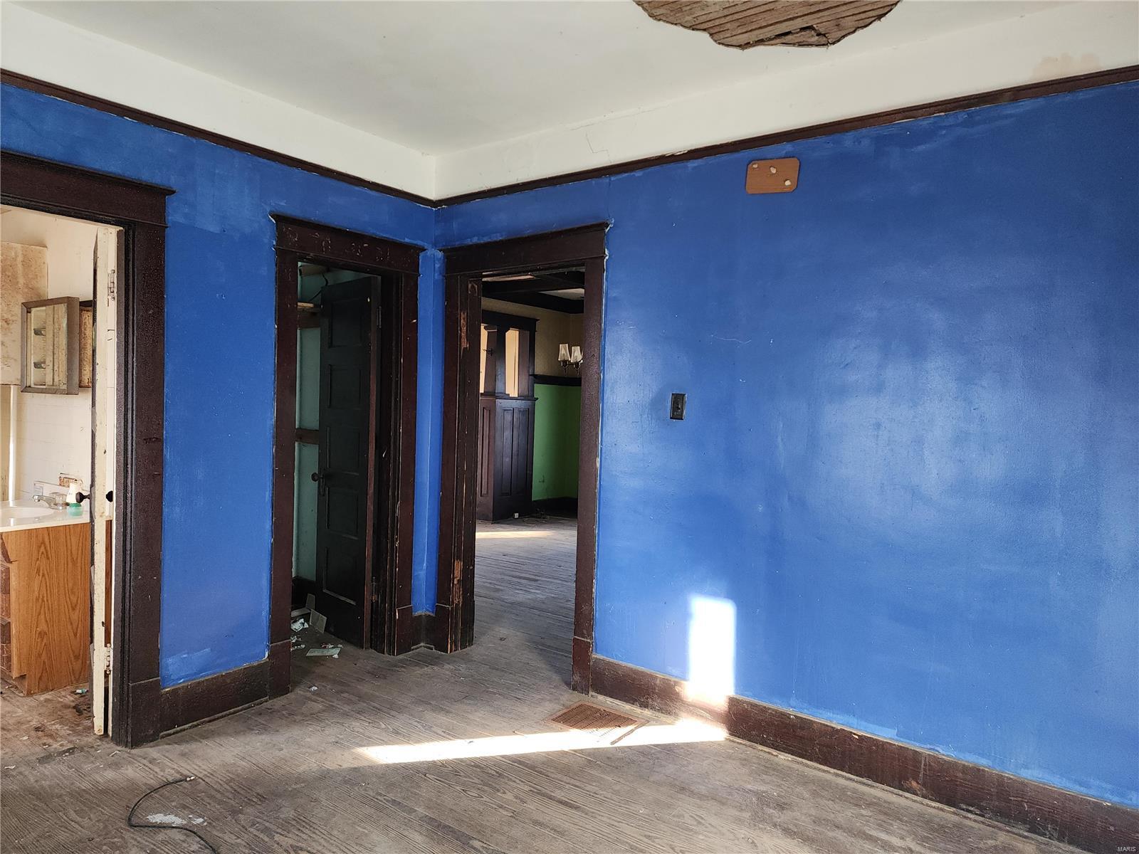 312 Roxana Avenue South Roxana, IL 62087 - Photo 15 of 41