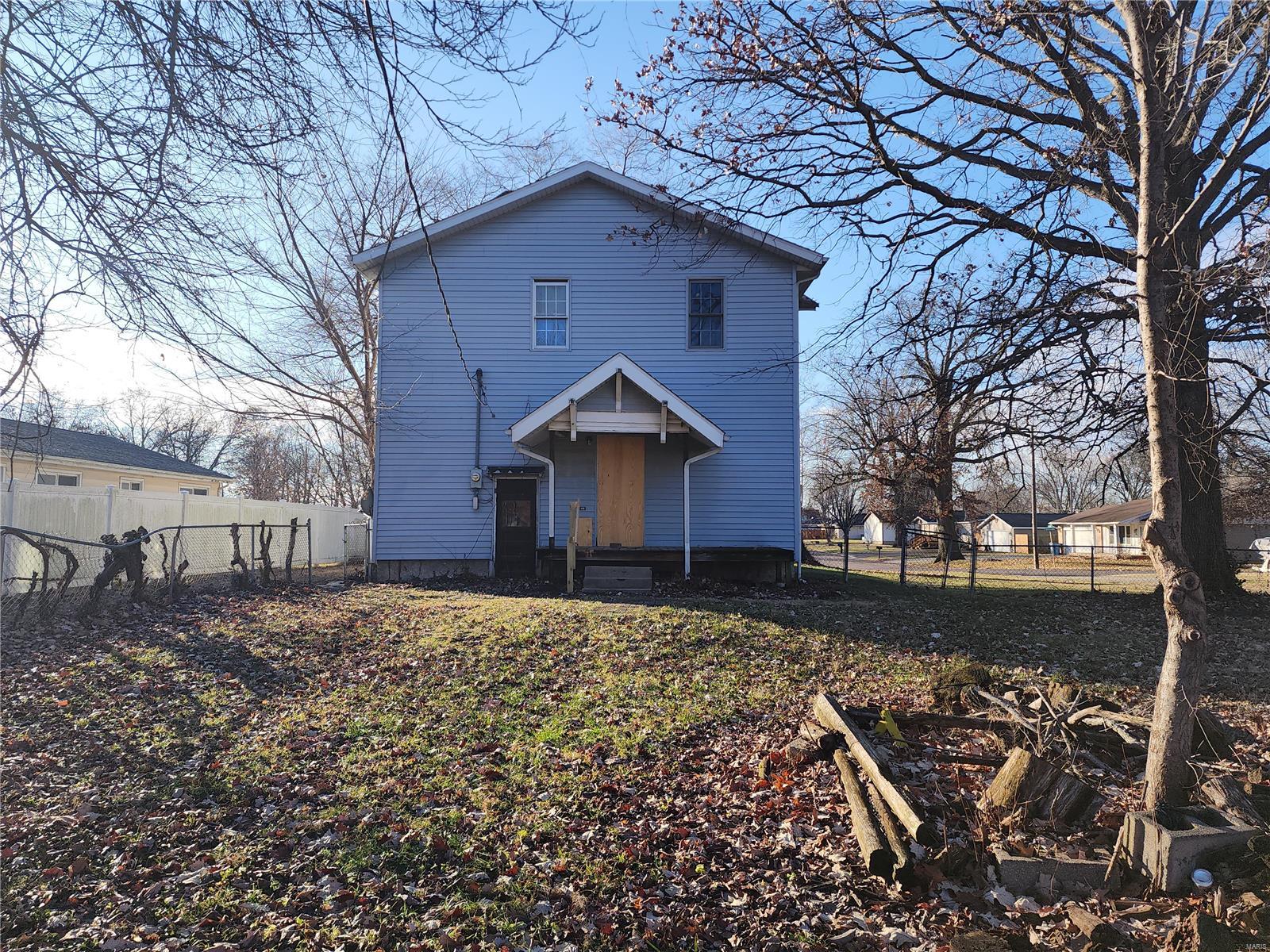 312 Roxana Avenue South Roxana, IL 62087 - Photo 3 of 41