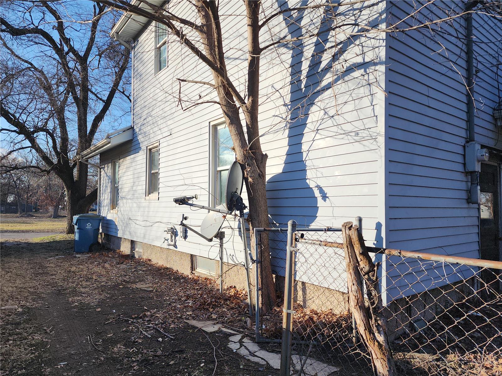 312 Roxana Avenue South Roxana, IL 62087 - Photo 4 of 41