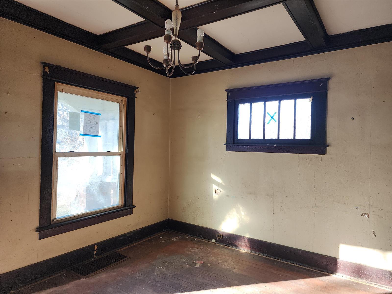 312 Roxana Avenue South Roxana, IL 62087 - Photo 8 of 41