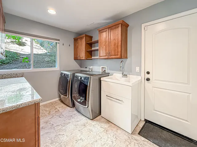 $1,799,999 | 877 Rim Crest Drive, Westlake Village, CA 91361