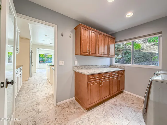 $1,799,999 | 877 Rim Crest Drive, Westlake Village, CA 91361