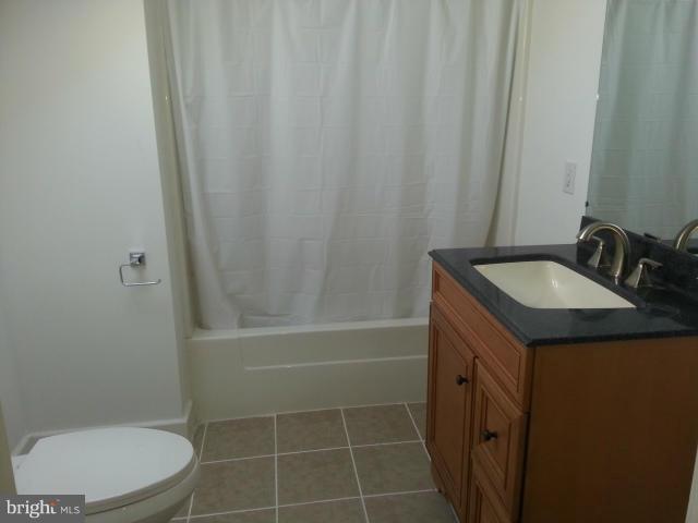 2705 Biglerville Road Gettysburg, PA 17325 - Photo 9 of 11 Bath (Master)