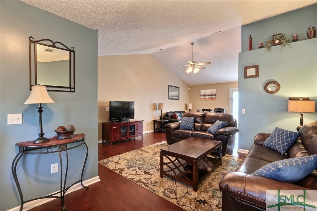304 Centerwood Court Rincon, GA 31326 - Photo 4 of 27 Gallery Image 4
