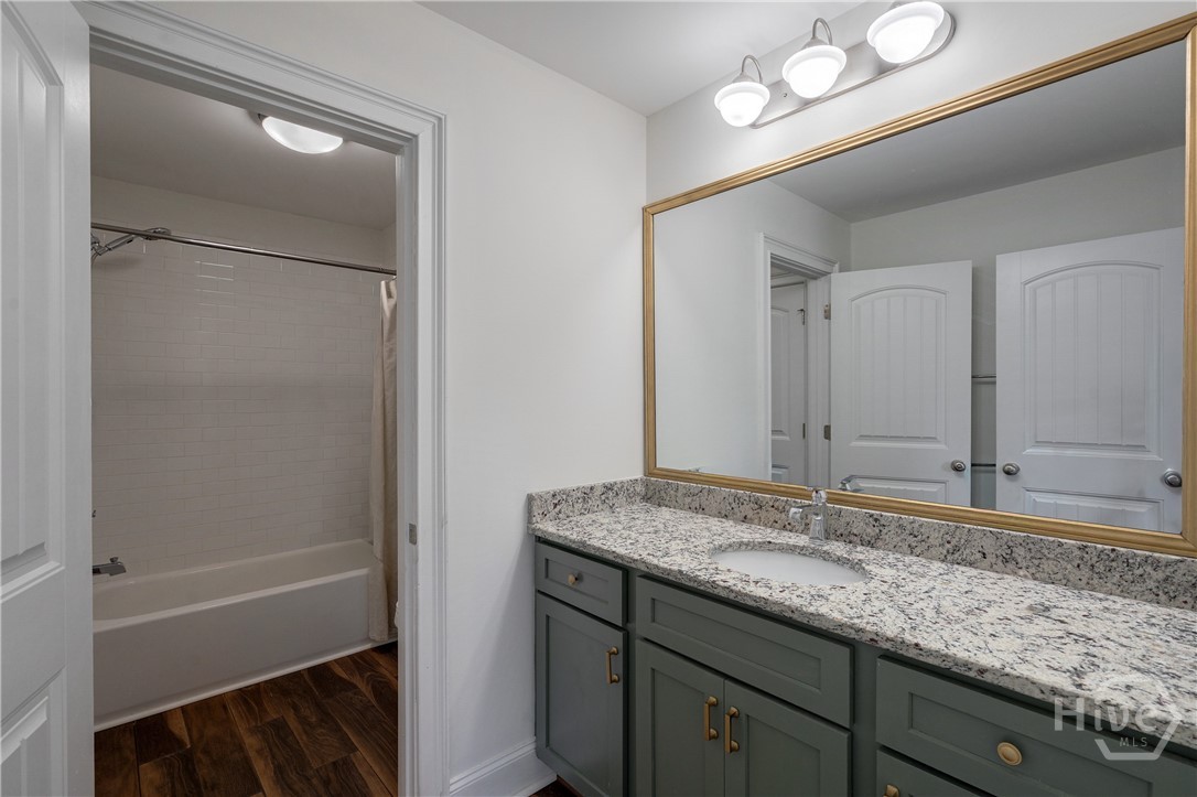 155 Red Bluff Drive Athens, GA 30607 - Photo 27 of 46 Bedroom #2 (ensuite jack-n-jill bathroom)