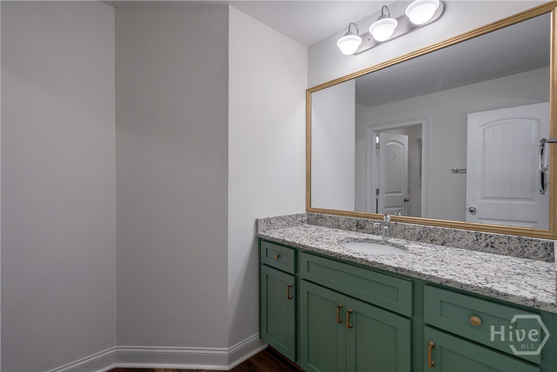 155 Red Bluff Drive Athens, GA 30607 - Photo 31 of 46 Bedroom #3 (ensuite jack-n-jill bathroom)