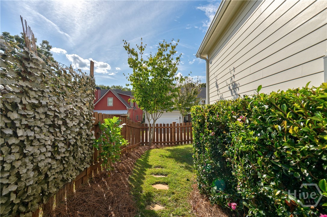 155 Red Bluff Drive Athens, GA 30607 - Photo 34 of 46 Private side yard (fenced)