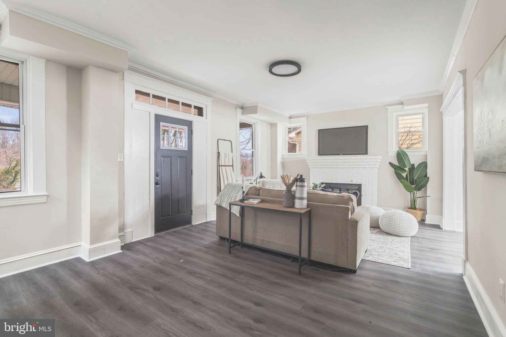 4412 Wakefield Road Baltimore, MD 21216 - Photo 3 of 26