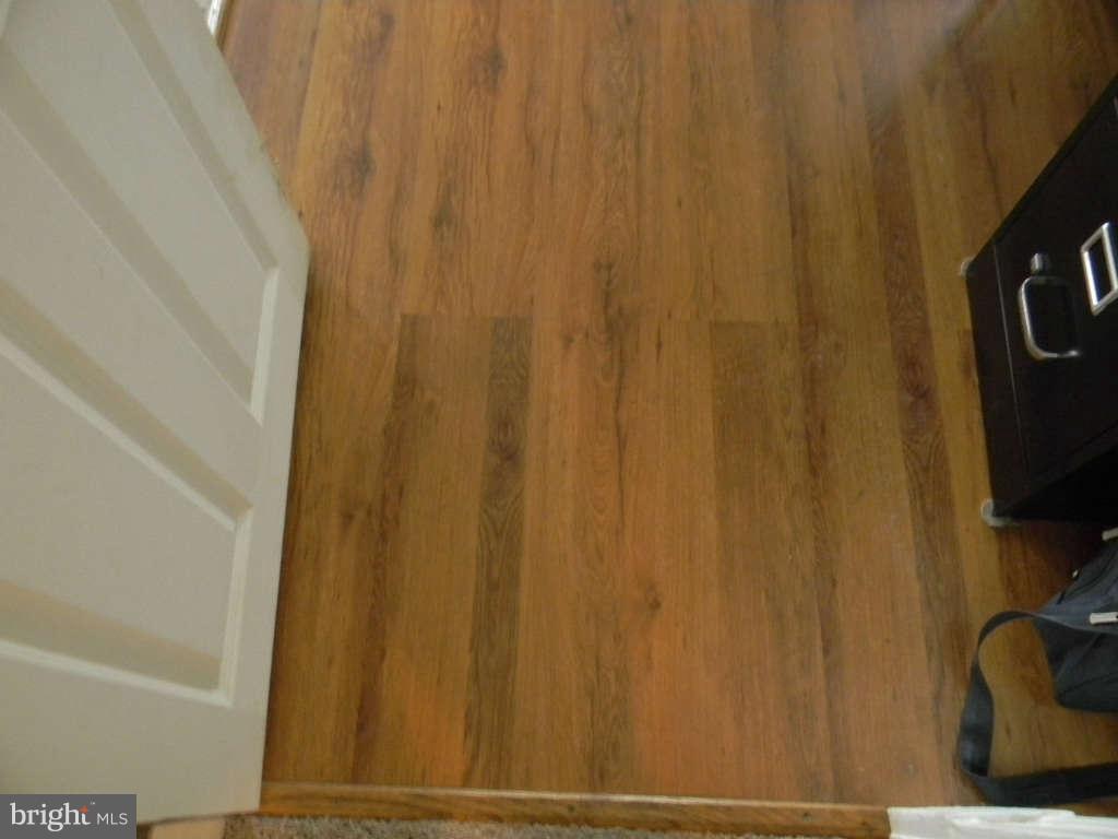 4017 Dorchester Road Baltimore, MD 21207 - Photo 8 of 23 Interior (General)