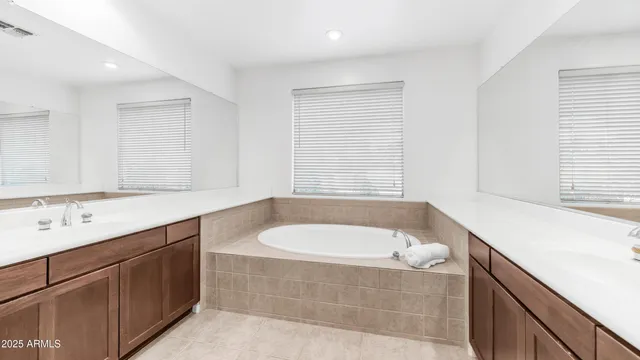 $924,900 | 1951 West Bartlett Court, Chandler, AZ 85248